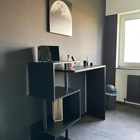 Oase Am Schwimmbad Apartment *